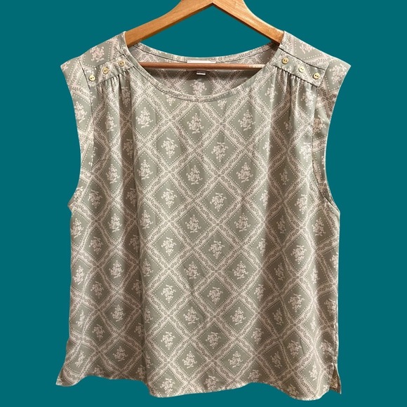 Loft Outlet Tops - Loft Outlet Blouse Womens XL Sage Green Floral Tile Print Sleeveless Gold Button